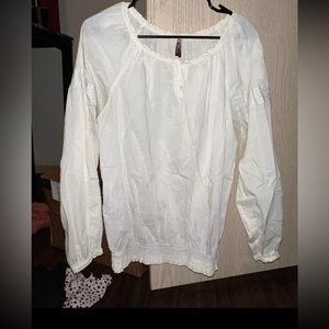 Woman’s Blouse